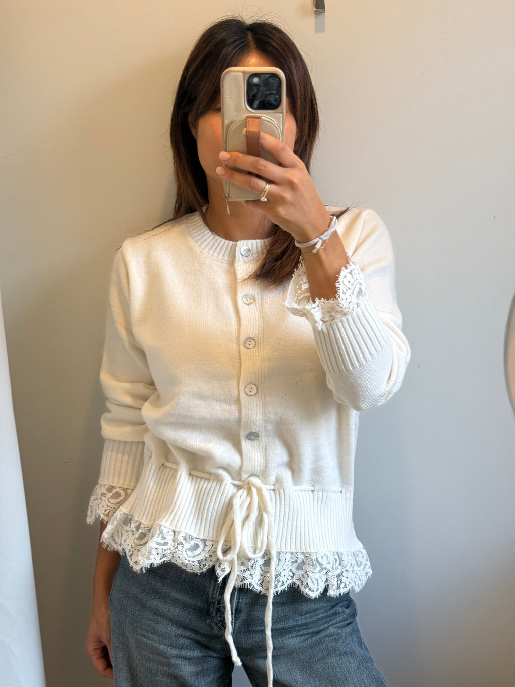Spitzen Cardigan Creme