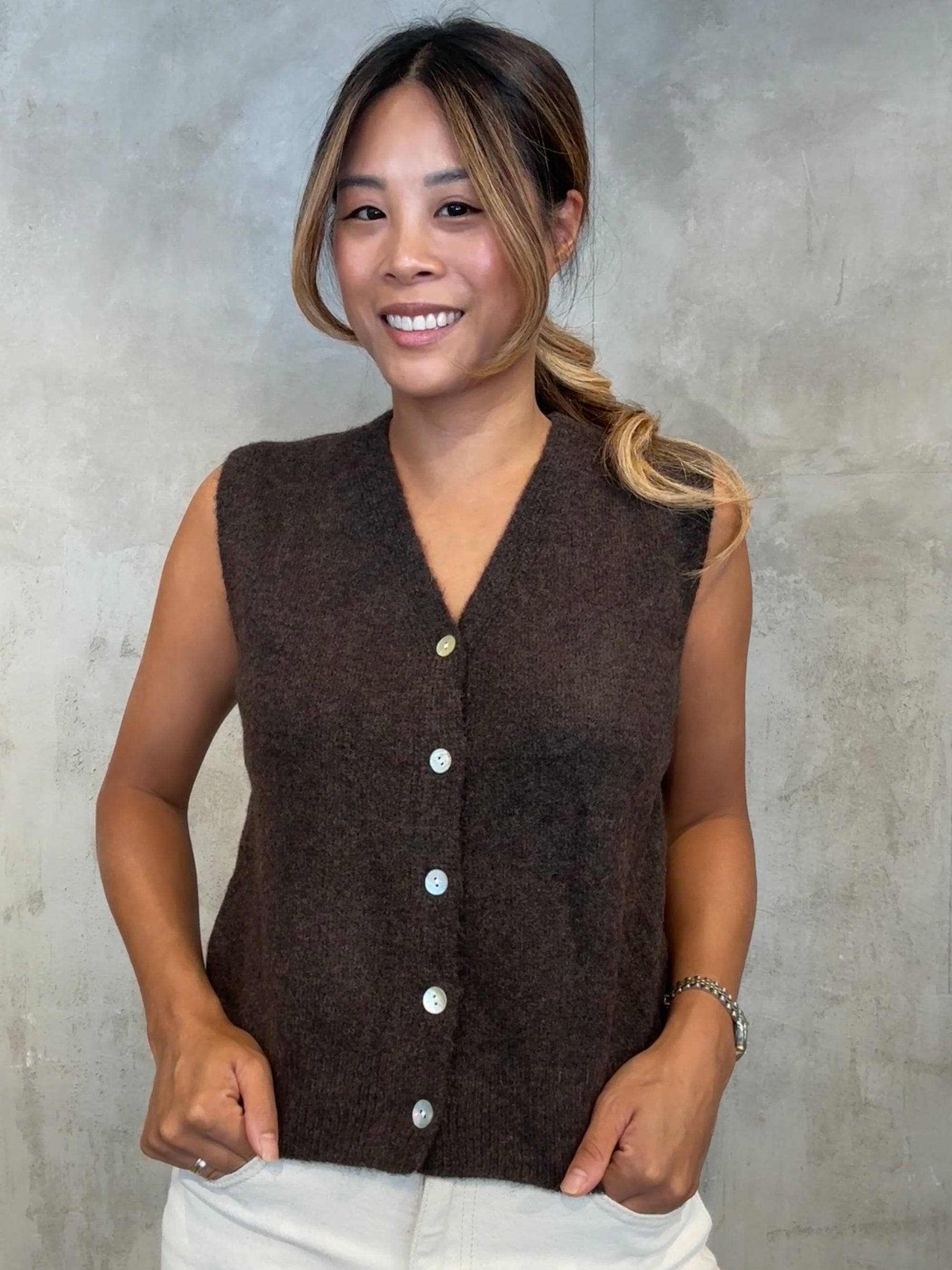Soft Knit Weste brown