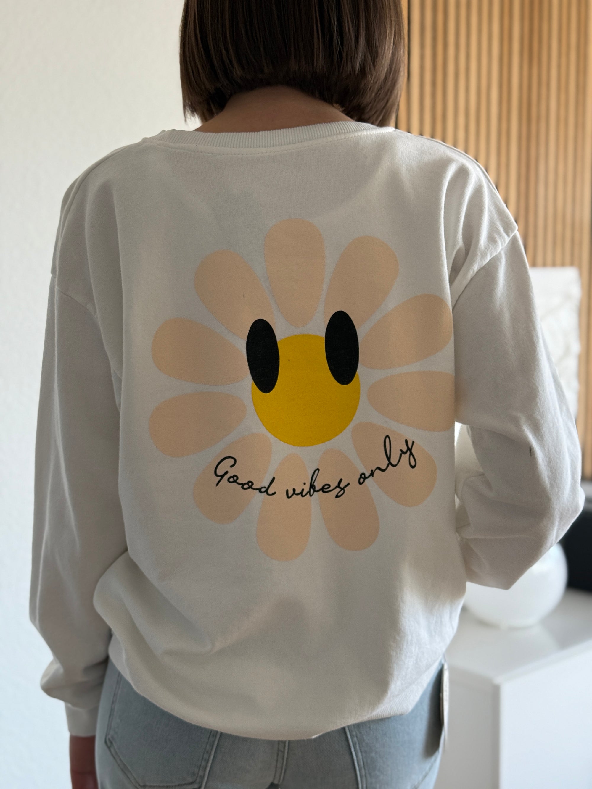 'Good Vibes Only' Shirt weiß