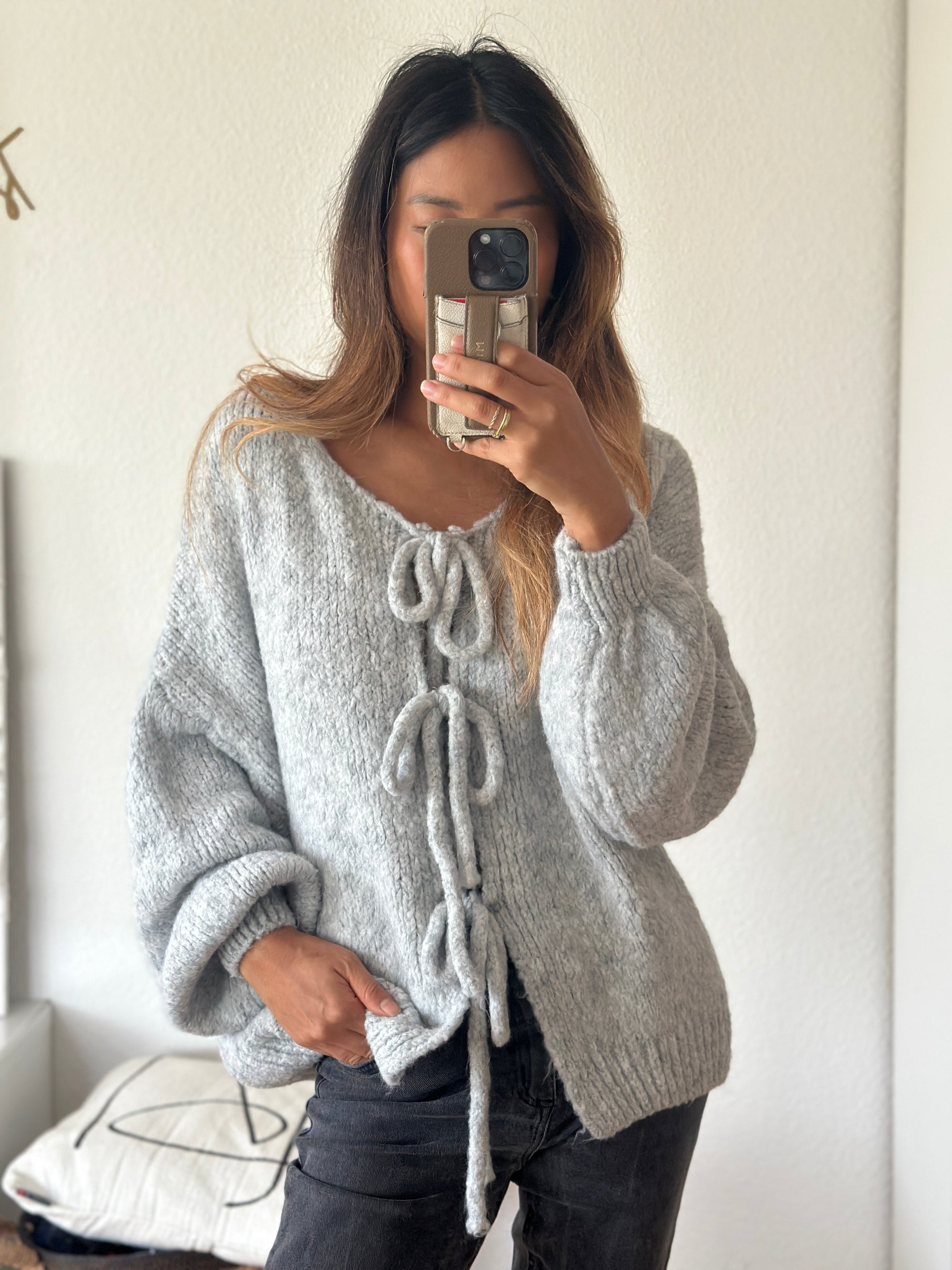 Cardigan mit Schleifen grau