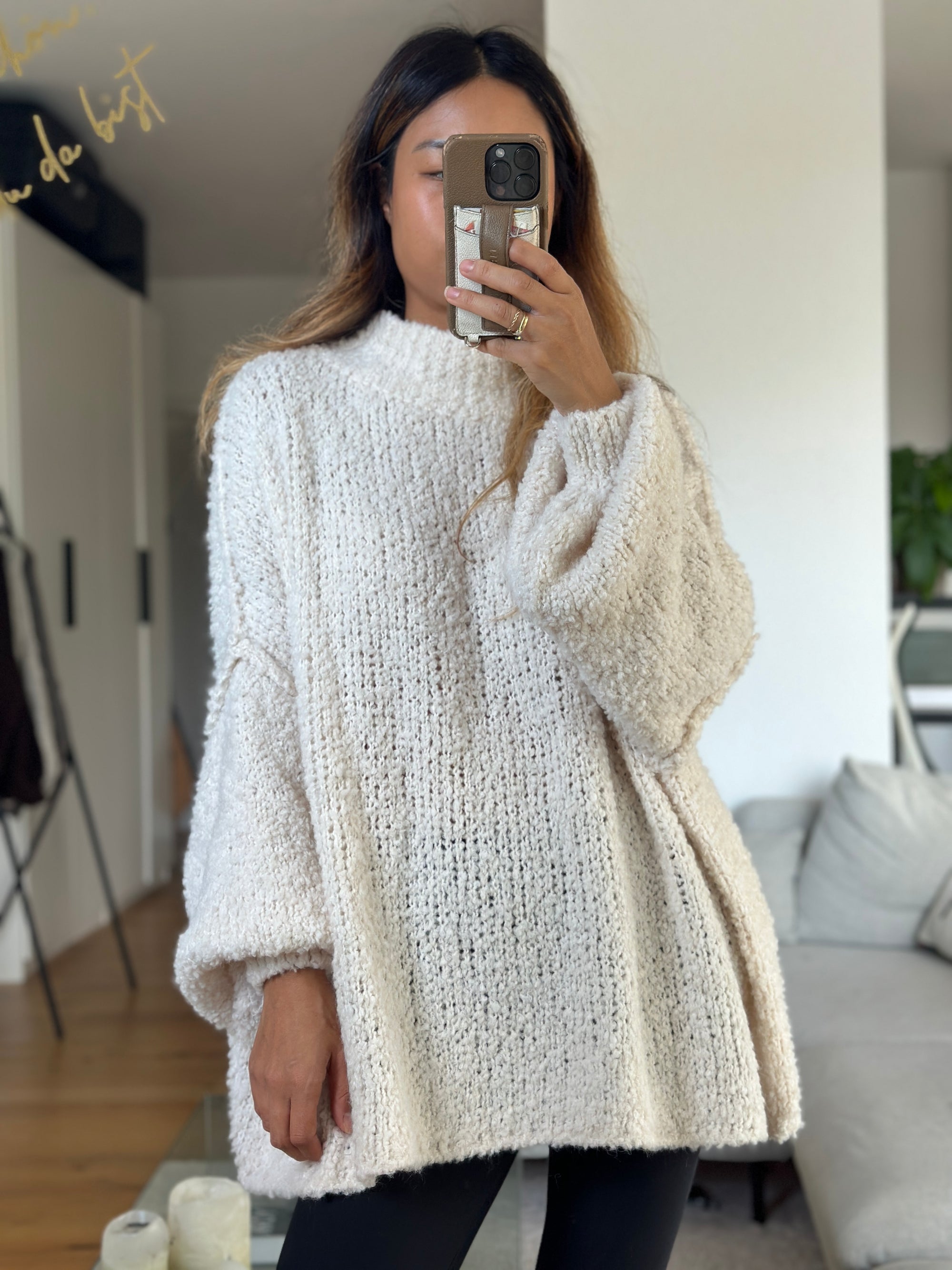 Oversize Boucle Pullover creme