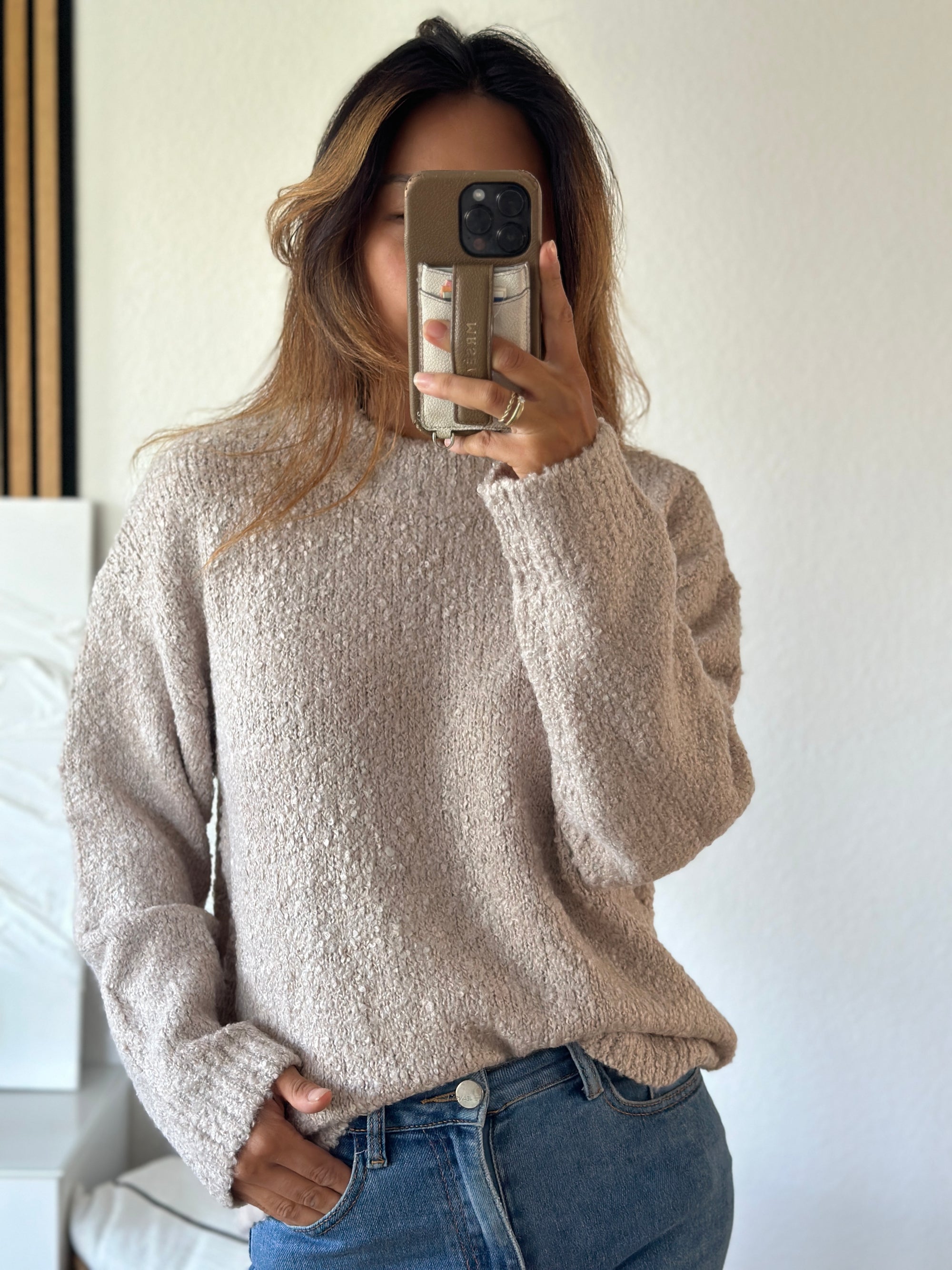 Bouclé-Pullover taupe