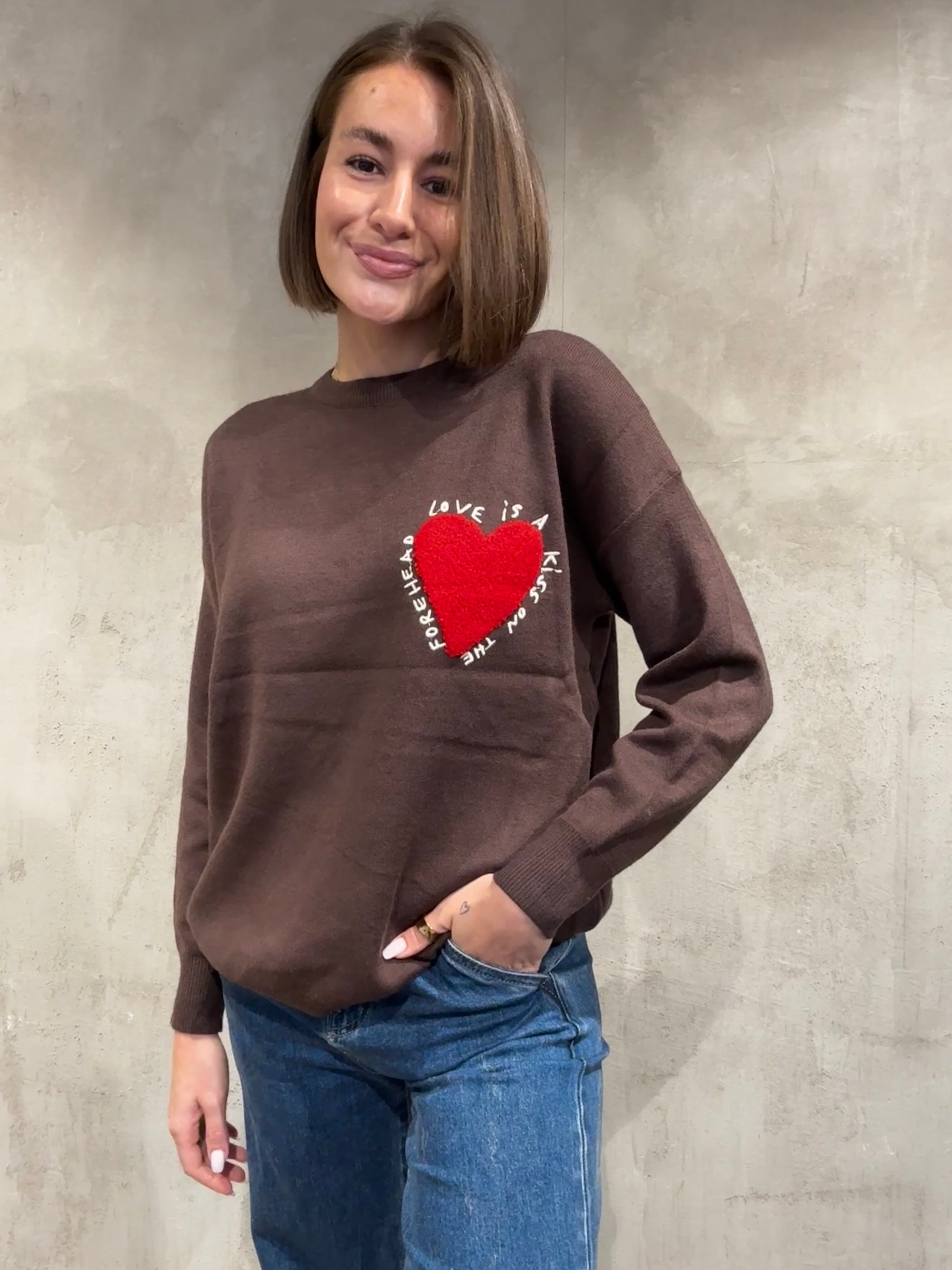 Kiss on the forehead Pullover brown