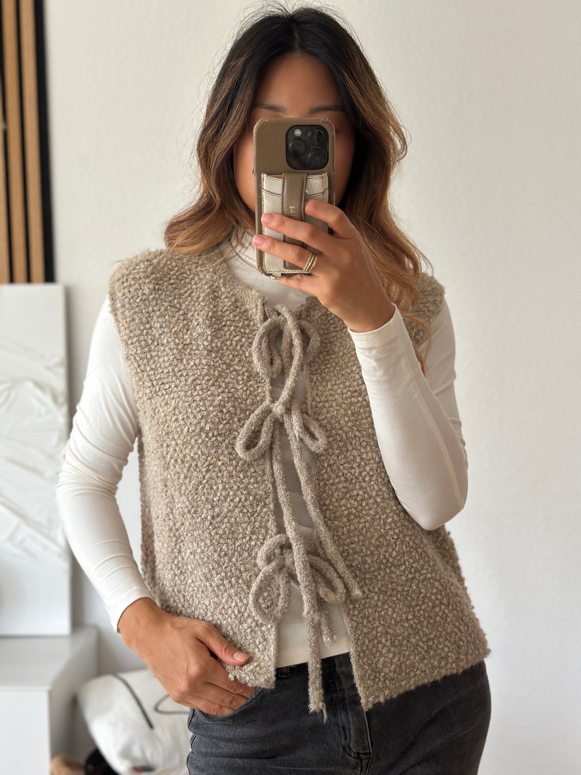 Bouclé Weste taupe