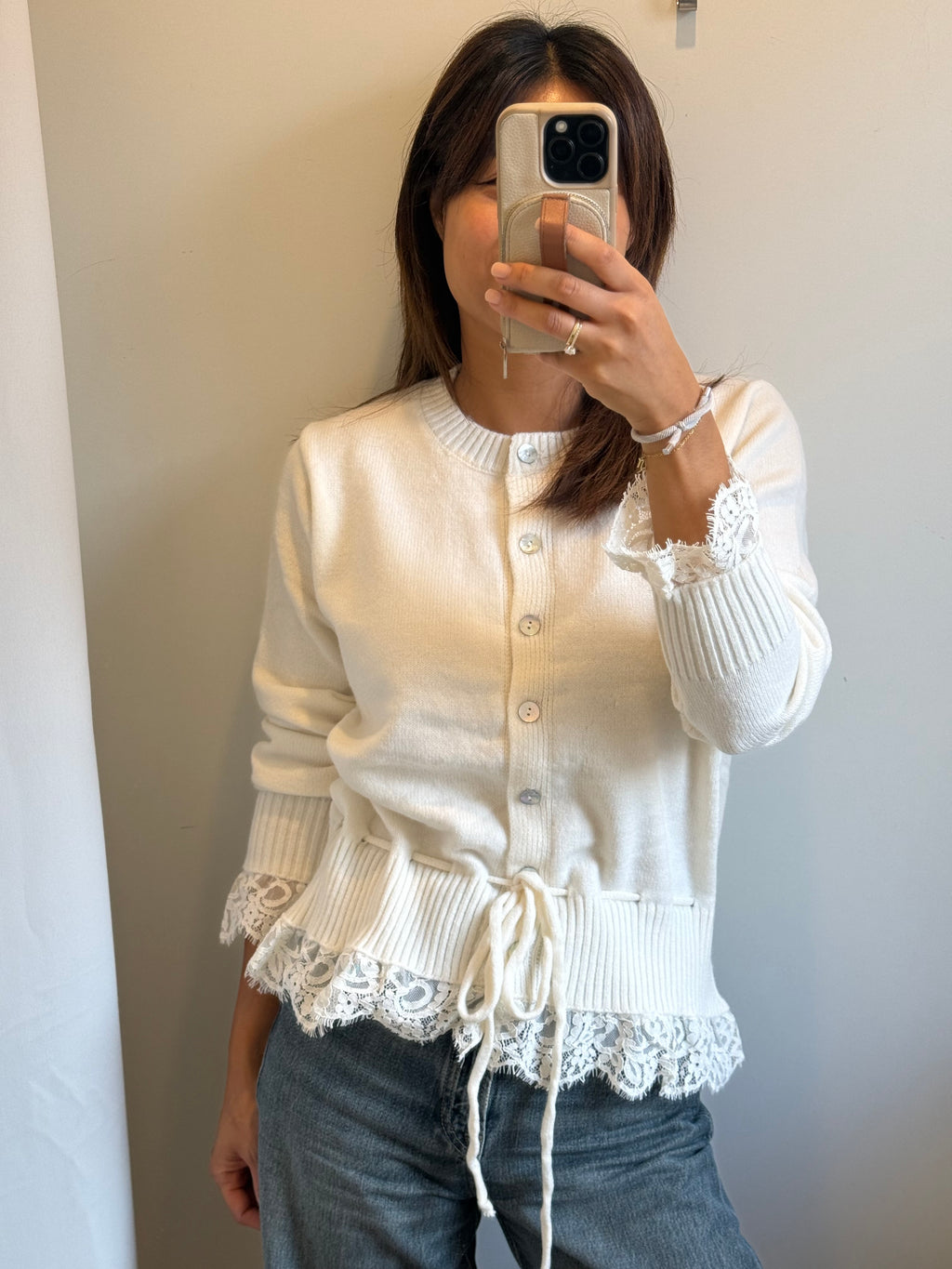 Spitzen Cardigan Creme