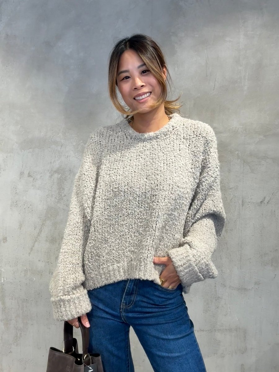 Kurzer Bouclé Pullover taupe - I - Wear Mode GmbH